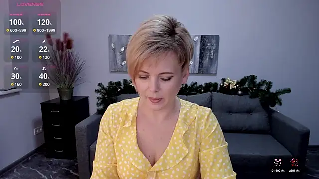 Julia Wilsone online show from January 2025 04:02:02 PM