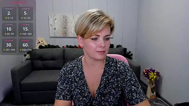 Julia Wilsone online show from January 2025 04:11:01 PM