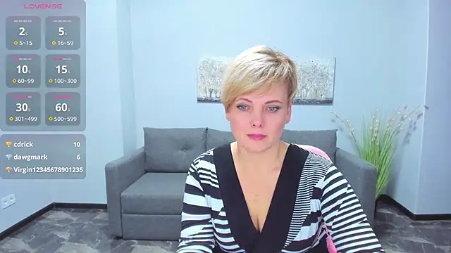 Julia Wilsone online show from January 2025 04:51:02 PM