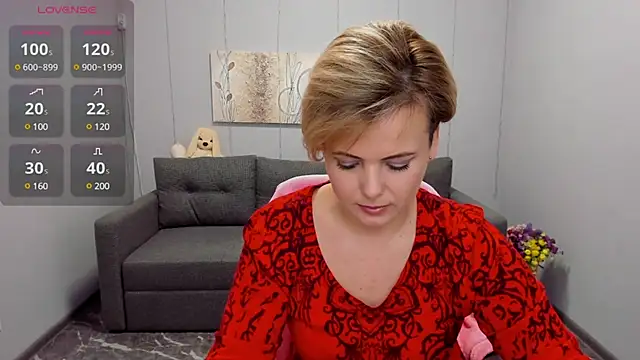 Julia Wilsone online show from February 2025 07:07:02 AM