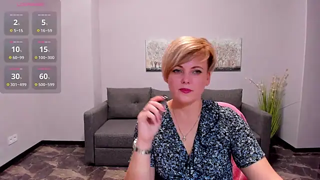 Julia Wilsone online show from March 2025 12:57:02 PM