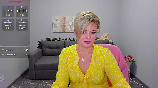 Julia Wilsone online show from January 2026 05:27:02 PM