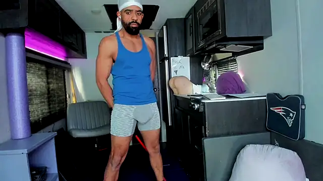 Snapshot of DirtyDrizzy chatting on February 2026 05:38:01 PM DirtyDrizzy online show from February 2026 05:38:01 PM