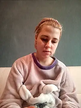 Gussie Bridie online show from February 2025 10:41:01 AM