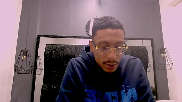 Jose Smoke online show from November 2025 04:01:02 AM