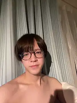 yuuuuma578 online show from March 2025 03:45:02 PM