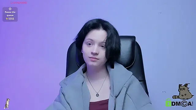 Snapshot of Alina_Mills chatting on December 2024 10:32:02 AM Alina Mills online show from December 2024 10:32:02 AM