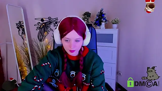 Snapshot of Alina_Mills chatting on December 2024 06:22:02 PM Alina Mills online show from December 2024 06:22:02 PM