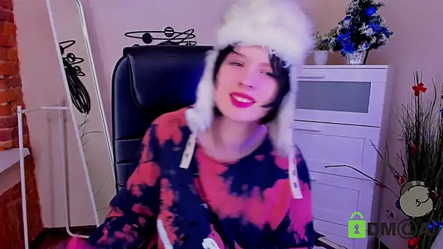 Snapshot of Alina_Mills chatting on December 2024 01:36:02 PM Alina Mills online show from December 2024 01:36:02 PM