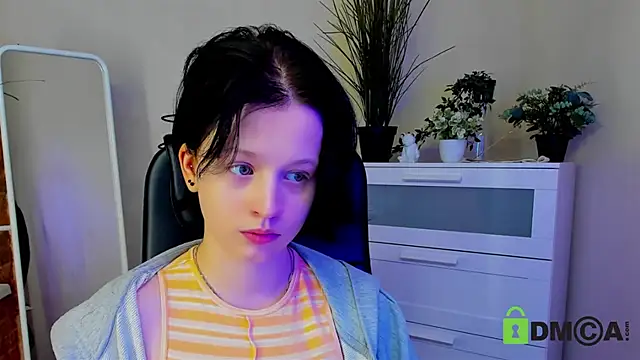 Snapshot of Alina_Mills chatting on January 2025 10:53:02 AM Alina Mills online show from January 2025 10:53:02 AM