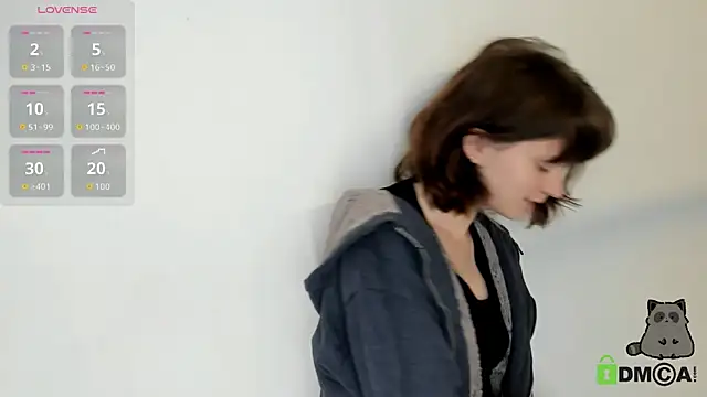 Snapshot of Alina_Mills chatting on September 2025 09:47:01 AM Alina Mills online show from September 2025 09:47:01 AM