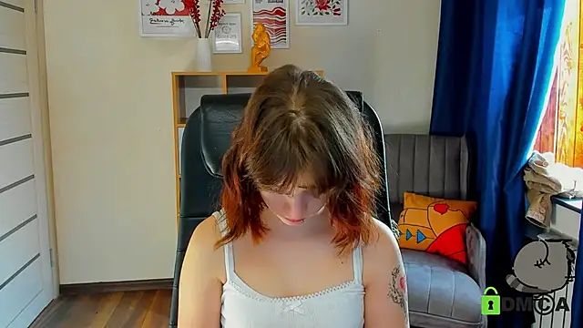 Snapshot of Alina_Mills chatting on October 2025 08:34:02 AM Alina Mills online show from October 2025 08:34:02 AM