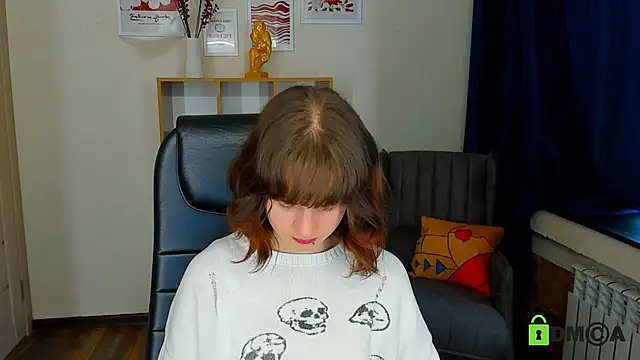 Snapshot of Alina_Mills chatting on October 2025 08:59:02 AM Alina Mills online show from October 2025 08:59:02 AM