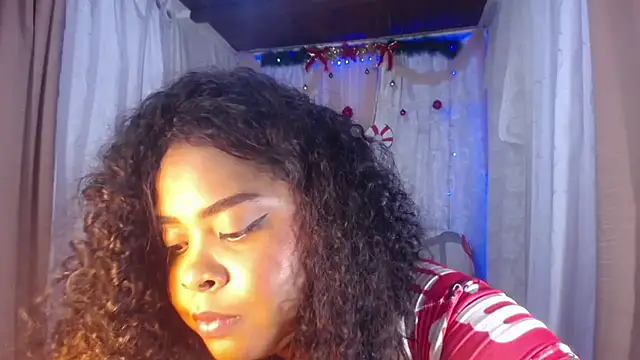 Snapshot of Ana_off_alana chatting on December 2024 01:25:02 AM Ana off alana online show from December 2024 01:25:02 AM