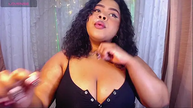 Snapshot of Ana_off_alana chatting on October 2025 11:05:01 PM Ana off alana online show from October 2025 11:05:01 PM