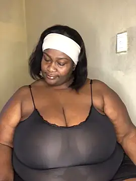 Snapshot of bustytitsxxx chatting on April 2026 05:43:02 AM bustytitsxxx online show from April 2026 05:43:02 AM