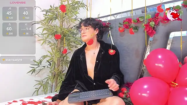 Black Rose2 online show from February 2025 03:05:01 PM