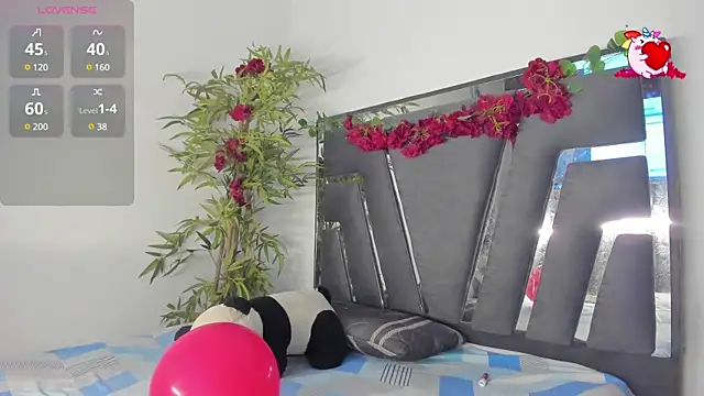 Black Rose2 online show from February 2025 11:33:01 AM