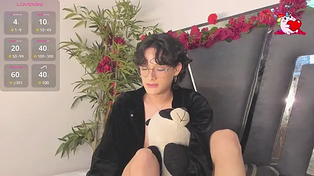 Black Rose2 online show from March 2025 02:54:02 PM