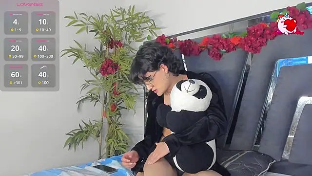 Black Rose2 online show from March 2025 02:46:02 PM