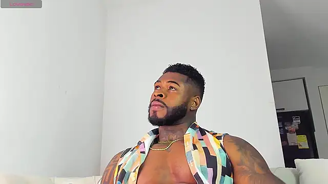 Snapshot of Makonneen chatting on February 2026 10:19:02 PM Makonneen online show from February 2026 10:19:02 PM