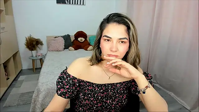 Alexa Dolly12 online show from March 2026 06:35:01 AM