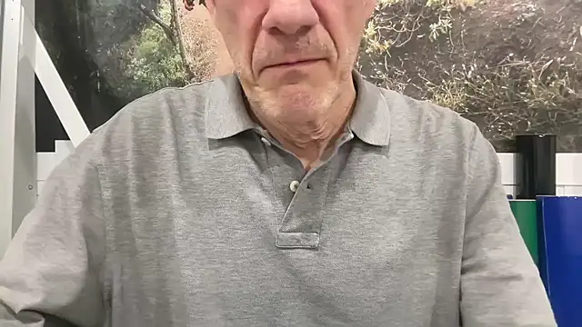 Snapshot of tauromolo chatting on February 2026 01:15:02 AM tauromolo online show from February 2026 01:15:02 AM