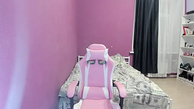 Lika8234 online show from September 2025 09:58:01 PM