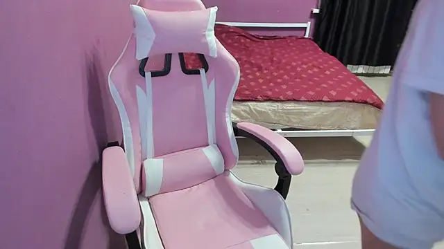 Lika8234 online show from September 2025 12:47:01 AM