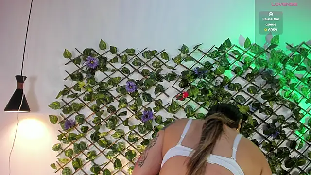 kaia cooper4 online show from January 2025 02:30:01 PM