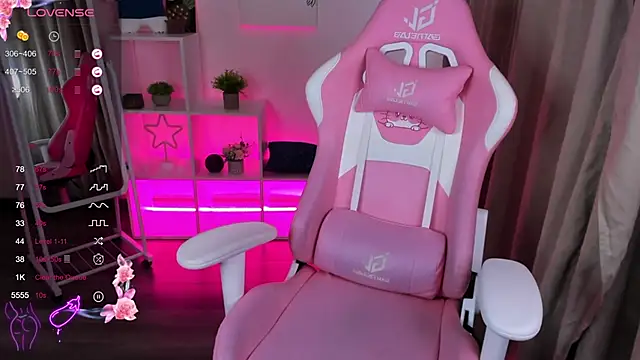 Snapshot of toooyour chatting on January 2025 03:33:01 AM toooyour online show from January 2025 03:33:01 AM