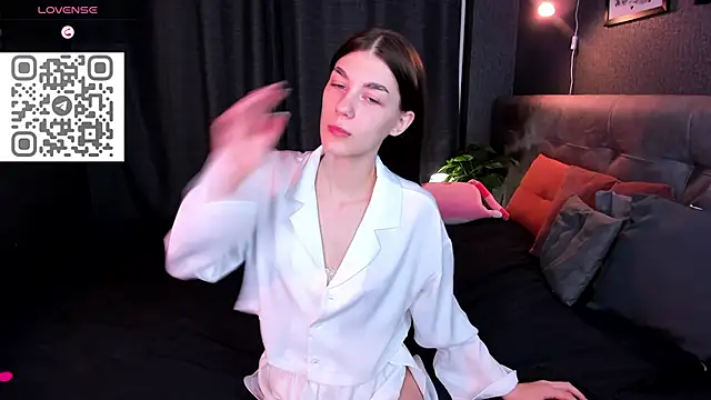 Snapshot of toooyour chatting on November 2025 12:20:01 AM toooyour online show from November 2025 12:20:01 AM