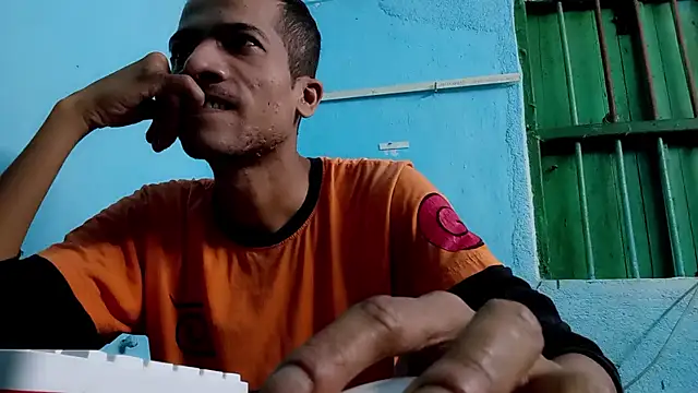 Alex Suman25 online show from September 2025 08:58:02 PM