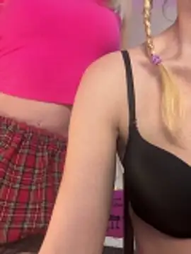 SweetCupcaks online show from March 2026 10:08:02 AM