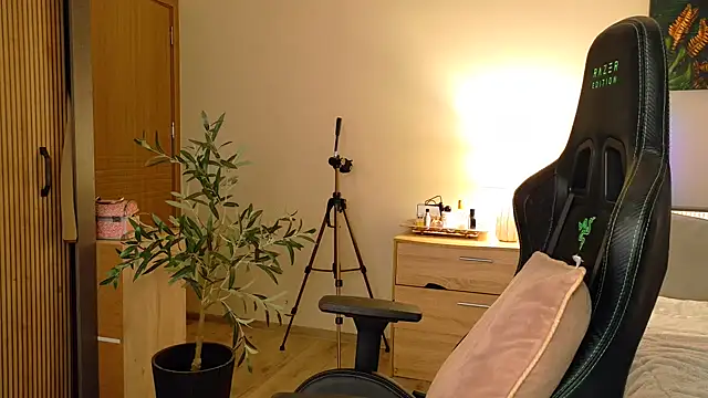 joycesilver online show from January 2026 08:51:01 AM