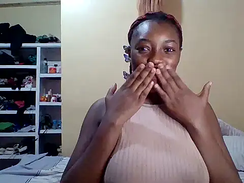 Zara Twilight online show from December 2025 12:07:01 AM