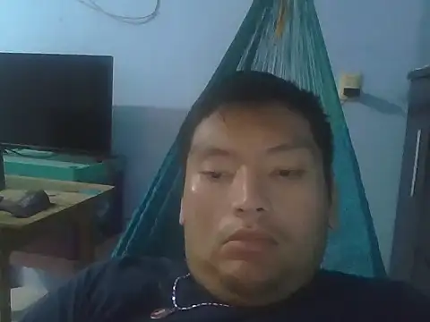 Snapshot of daniel4444Cu chatting on April 2026 05:40:01 PM daniel4444Cu online show from April 2026 05:40:01 PM