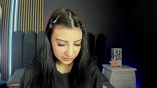 Nicolette ks  online show from May 2026 04:53:01 AM