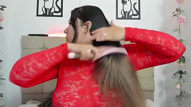 LinaBrowm online show from April 2026 08:31:01 PM