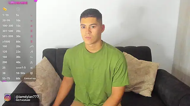 Iamdylan777 online show from December 2024 02:22:02 PM