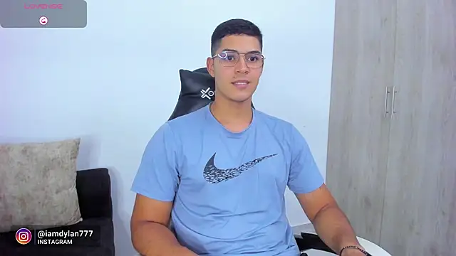 Iamdylan777 online show from February 2025 06:45:02 AM