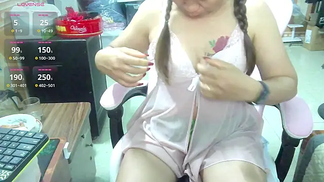 Jerry-Lan online show from April 2026 10:18:01 PM