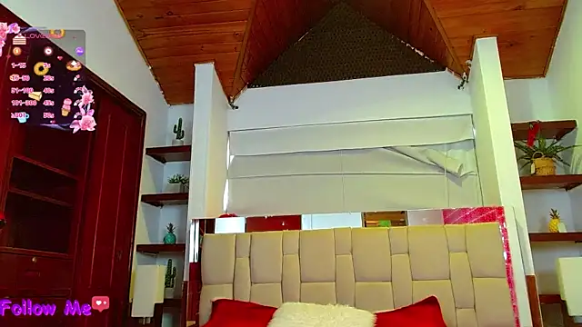 scarlleth  online show from March 2025 03:31:01 PM