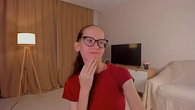 BettyBrowni online show from October 2025 04:18:01 PM