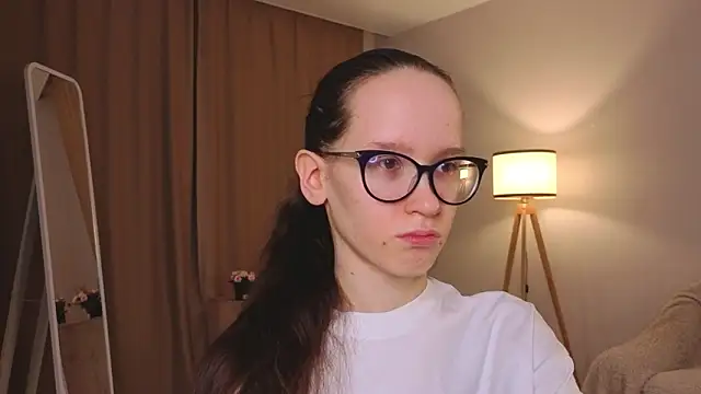 Snapshot of BettyBrowni chatting on February 2026 04:02:01 PM BettyBrowni online show from February 2026 04:02:01 PM