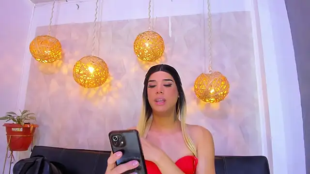 victoria aleia  online show from January 2025 08:18:01 PM