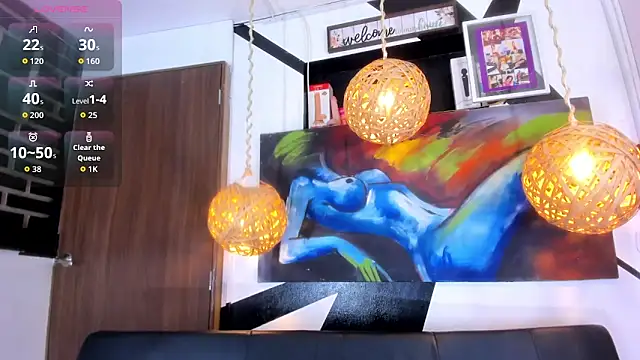 victoria aleia  online show from October 2025 10:07:01 PM