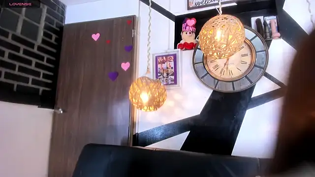 victoria aleia  online show from March 2026 12:06:01 AM