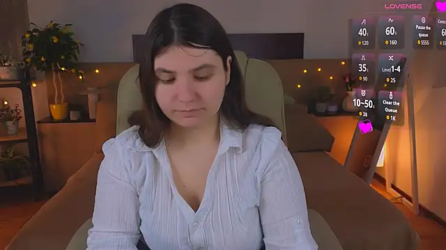 Viola  Shy online show from April 2026 08:35:02 PM