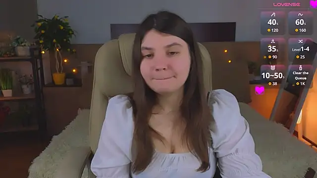 Viola  Shy online show from April 2026 09:39:33 PM